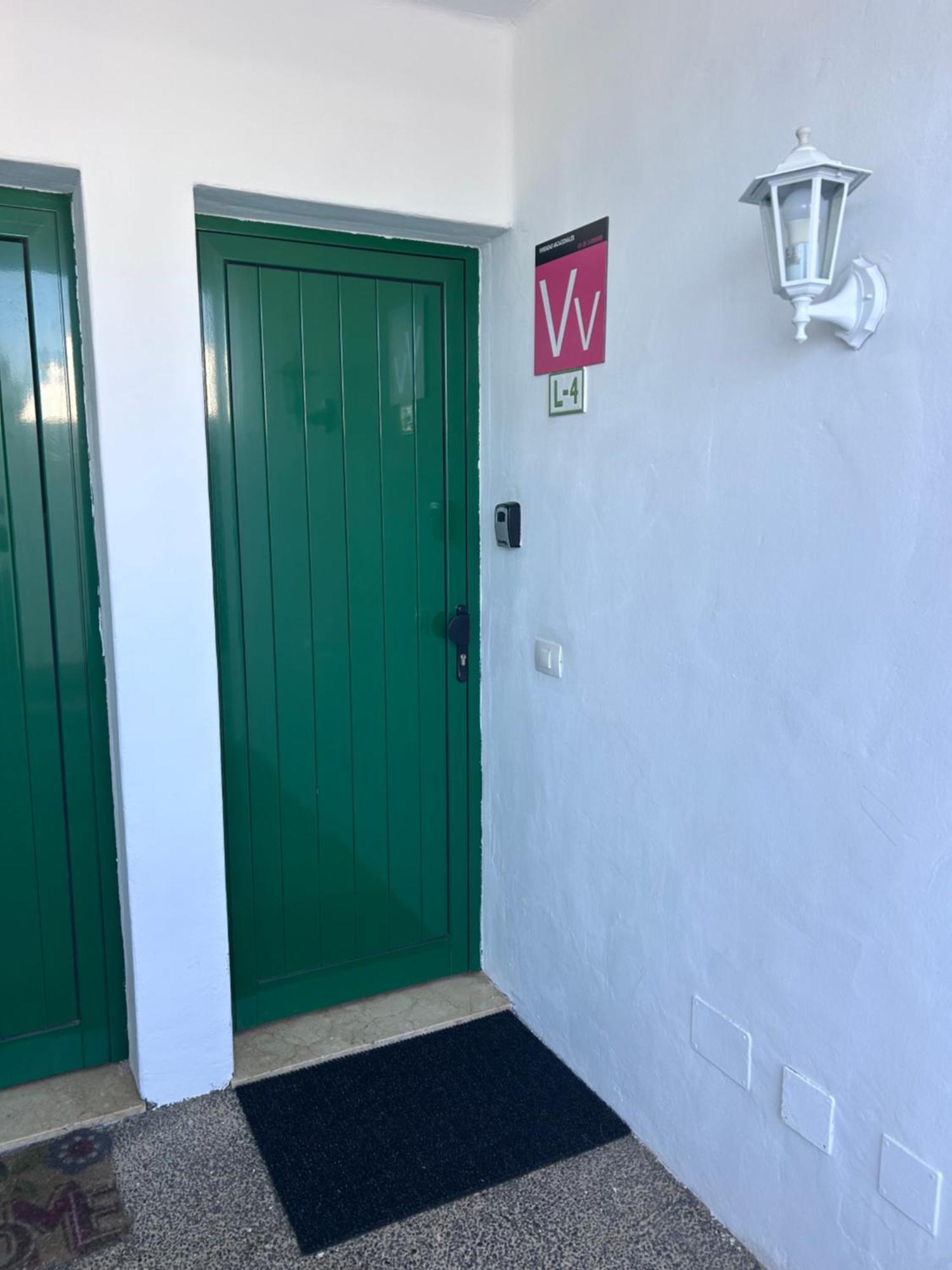 Casa Aurora Apartment Tías Екстериор снимка